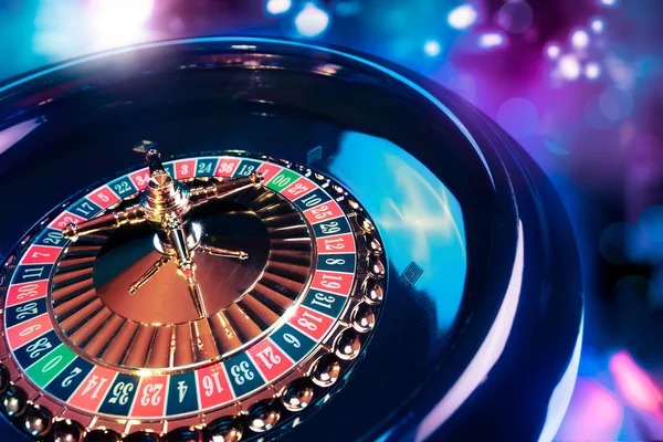 yoktogel Diamond Empire live dealer interface on mobile
